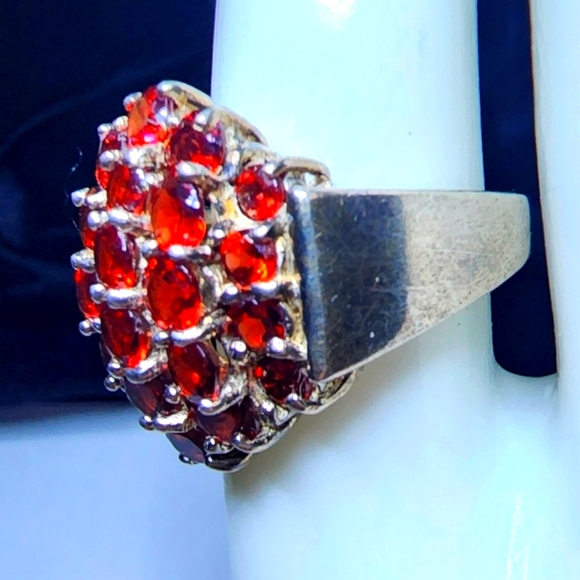 Sterling Silver Garnet Cluster Ring size 8 - Picture 4 of 11